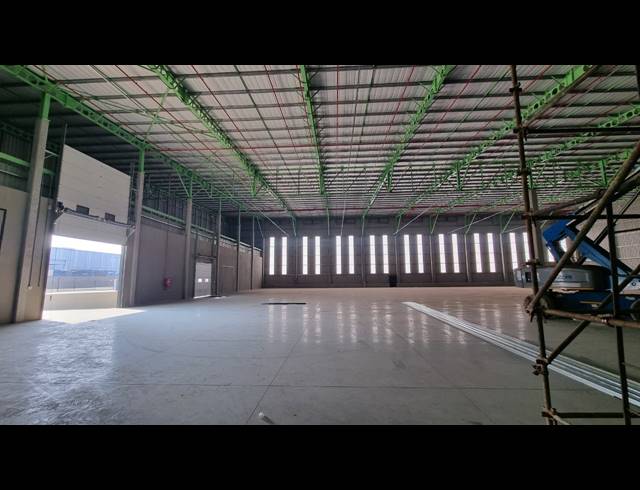 3,095M² WAREHOUSE TO LET IN GLEN MARAIS